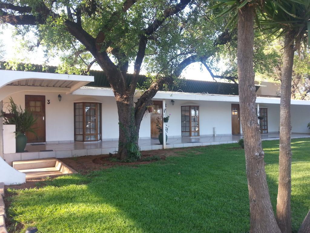 Black Swan Guest House Boshoek Exterior foto